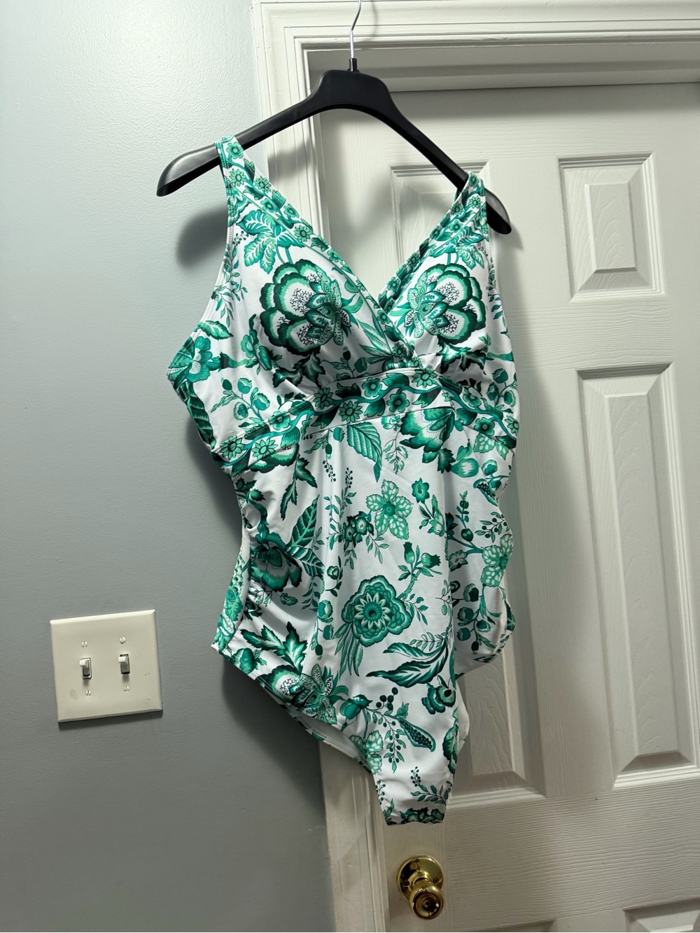 BloomChic 22/24 one piece white ivy bathing suit adjustable straps